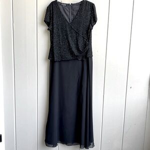 J Kara V-neck Cap Sleeve Beaded Black Dress_Size 16